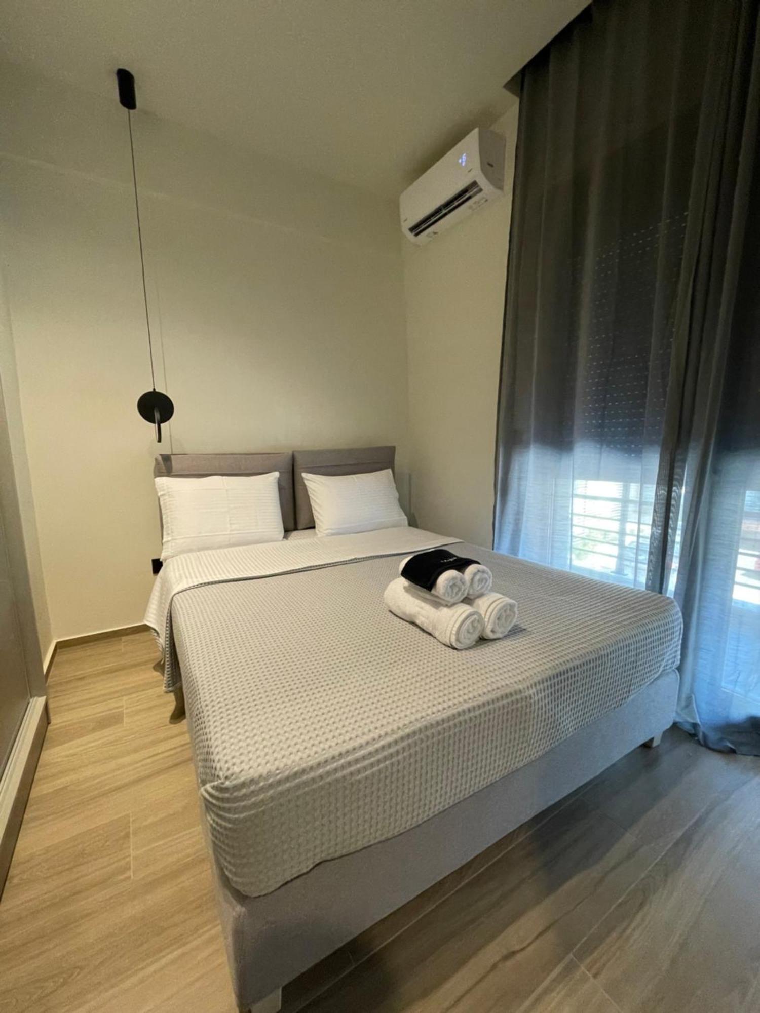 Jk Luxury Apartments Néa Khilí Eksteriør bilde